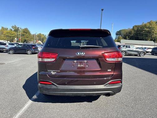 2016 Kia Sorento LX