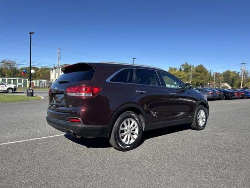 2016 Kia Sorento LX