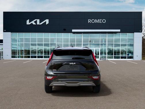 Aurora Black Pearl 2026 Kia Niro EV Wave