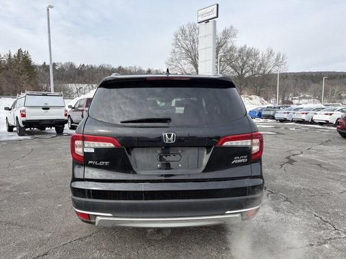 Crystal Black Pearl 2020 Honda Pilot AWD Elite