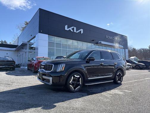 2023 Kia Telluride S