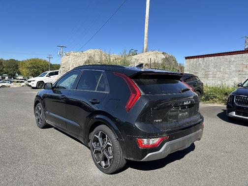 2023 Kia Niro EX Touring