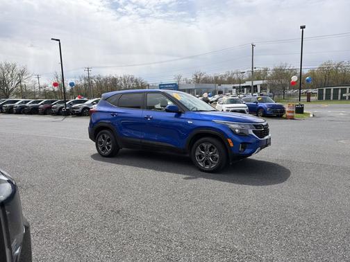 Neptune Blue 2024 Kia Seltos LX