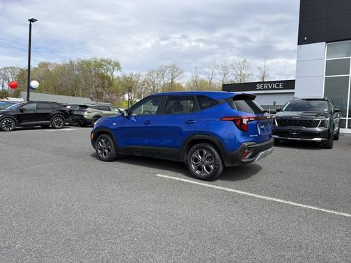 Neptune Blue 2024 Kia Seltos LX