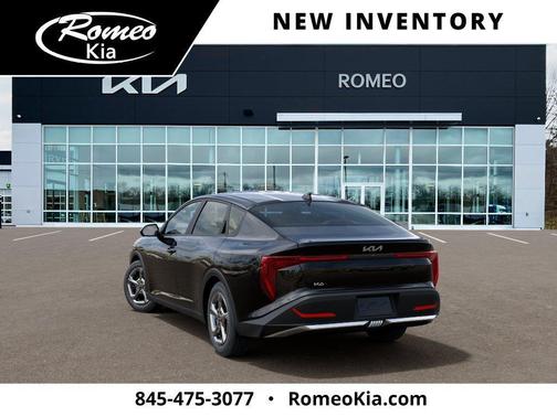 Aurora Black Pearl 2026 Kia K4 LXS