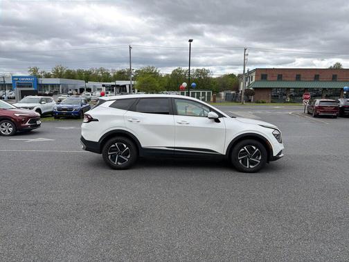 Snow White Pearl 2023 Kia Sportage Hybrid LX