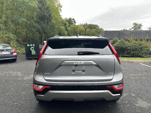 2023 Kia Niro EX Touring