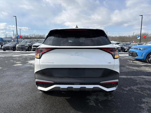 2024 Kia Sportage Hybrid LX