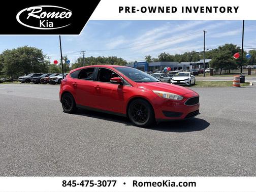 Race Red 2015 Ford Focus SE