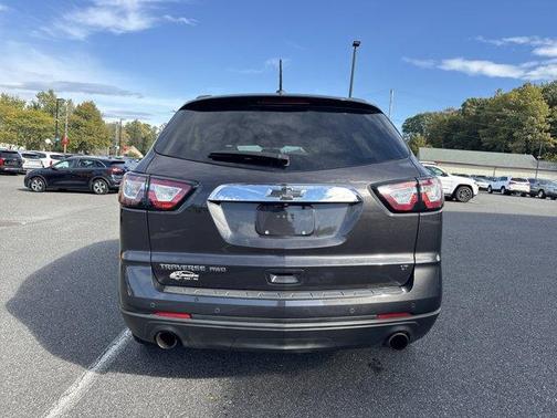 2017 Chevrolet Traverse 2LT