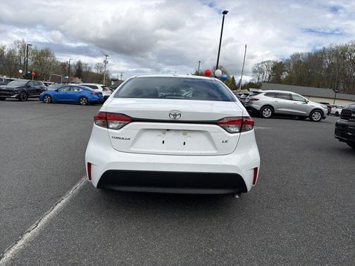 Ice 2024 Toyota Corolla LE