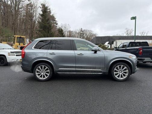 2016 Volvo XC90 Hybrid T8 Inscription