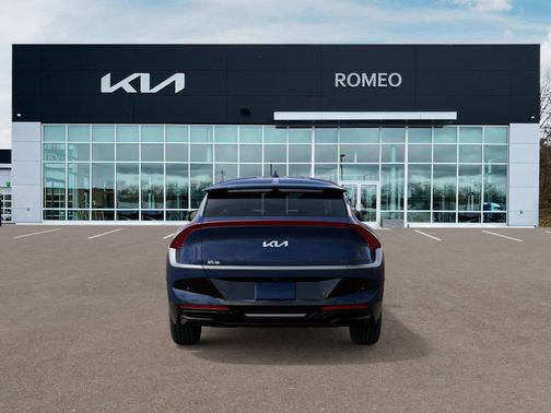 2025 Kia EV6 Wind