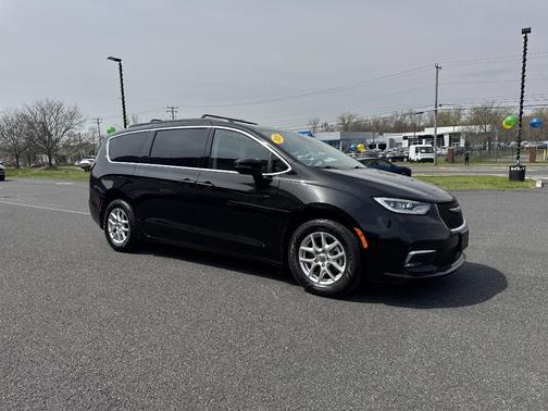 2022 Chrysler Pacifica Touring-L