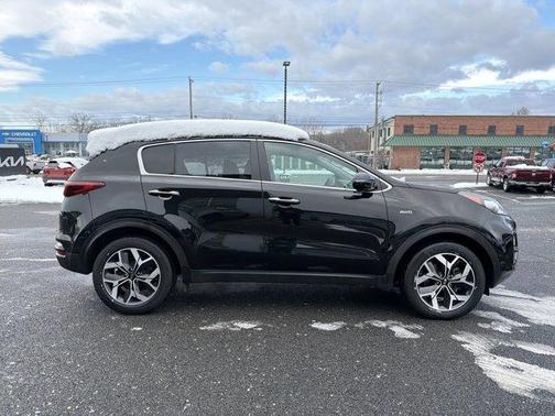 2022 Kia Sportage EX