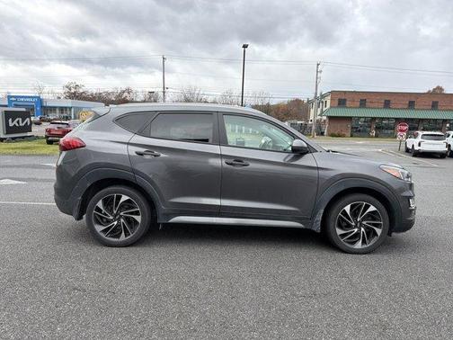 2020 Hyundai TUCSON Sport