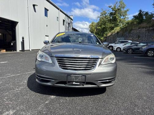 2011 Chrysler 200 Limited