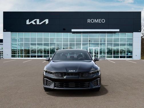 Aurora Black Pearl 2026 Kia K5 GT-Line