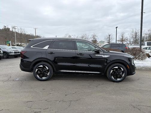 Aurora Black Pearl 2025 Kia Sorento Plug-In Hybrid EX