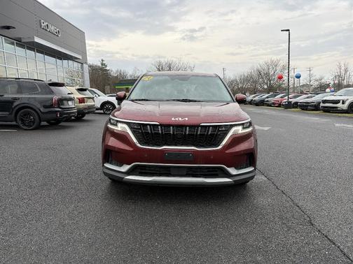 2024 Kia Carnival EX