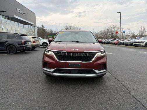 Flare Red 2024 Kia Carnival EX