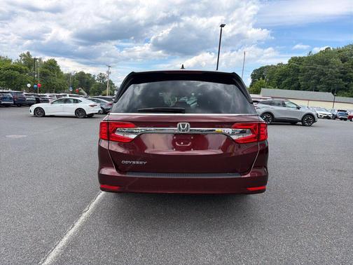 Modern Steel Metallic 2018 Honda Odyssey EX-L