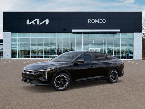 Aurora Black Pearl 2025 Kia K4 EX