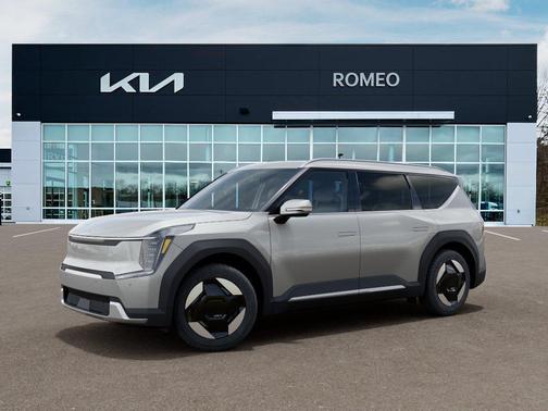 Ivory Silver 2026 Kia EV9 Wind