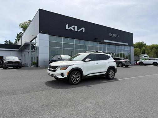 Snow White Pearl 2021 Kia Seltos SX
