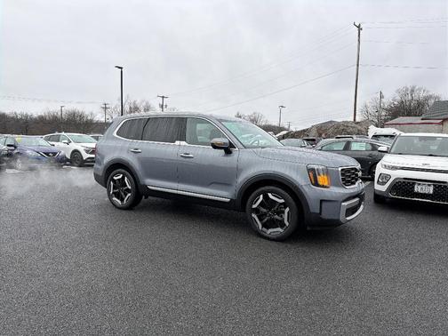 2023 Kia Telluride S