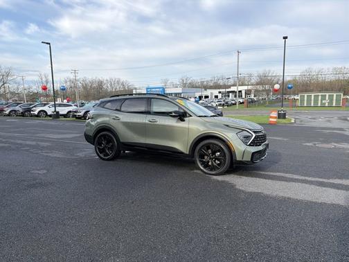 Jungle Green 2025 Kia Sportage Plug-In Hybrid X-Line Prestige