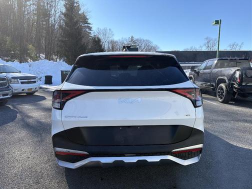 2024 Kia Sportage LX