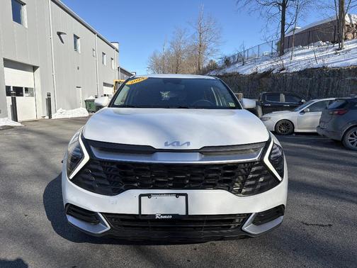 2024 Kia Sportage LX