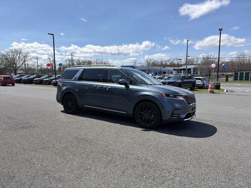 Astra Blue 2024 Kia Carnival SX