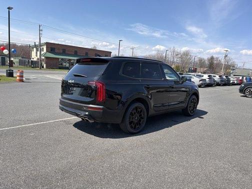 Ebony Black 2022 Kia Telluride EX