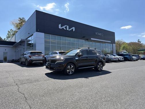Aurora Black 2023 Kia Sorento Hybrid SX Prestige