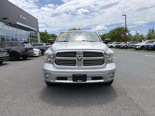 Bright Silver Metallic Clearcoat 2019 RAM 1500 Big Horn