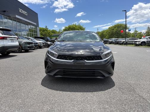 Aurora Black 2023 Kia Forte LXS