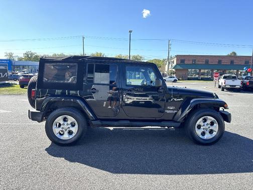 2013 Jeep Wrangler Unlimited Sahara