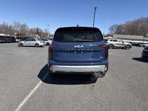 Midnight Black 2024 Kia Telluride EX