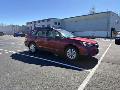Crimson Red Pearl 2019 Subaru Outback 2.5i