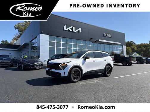 Glacial White Pearl 2025 Kia Sportage S