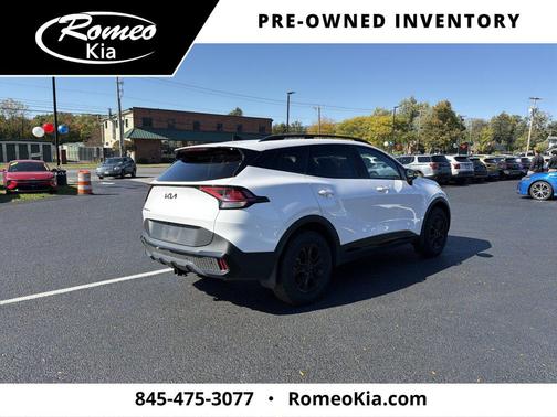 Glacial White Pearl 2025 Kia Sportage S