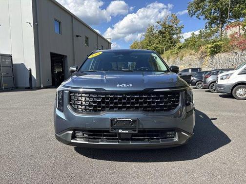 2025 Kia Carnival SX
