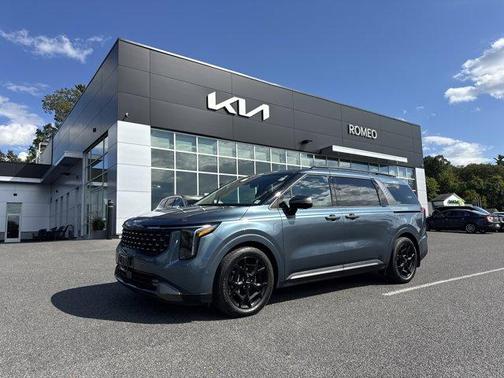 2025 Kia Carnival SX
