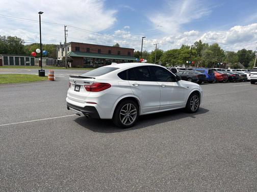 Alpine White 2018 BMW X4 M40i
