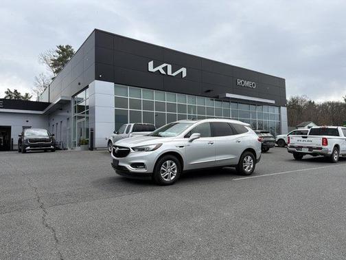 2021 Buick Enclave Essence