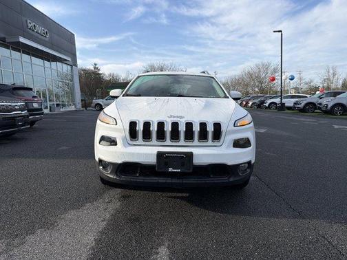 Bright White Clearcoat 2015 Jeep Cherokee Latitude