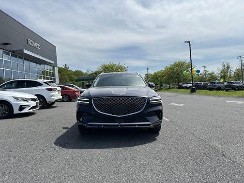 2023 Genesis GV70 2.5T
