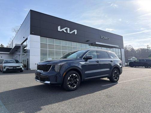 2024 Kia Sorento S